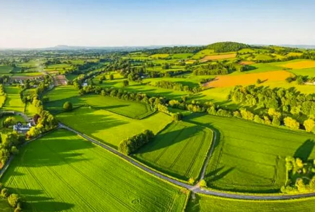 发展新型村落集体经济